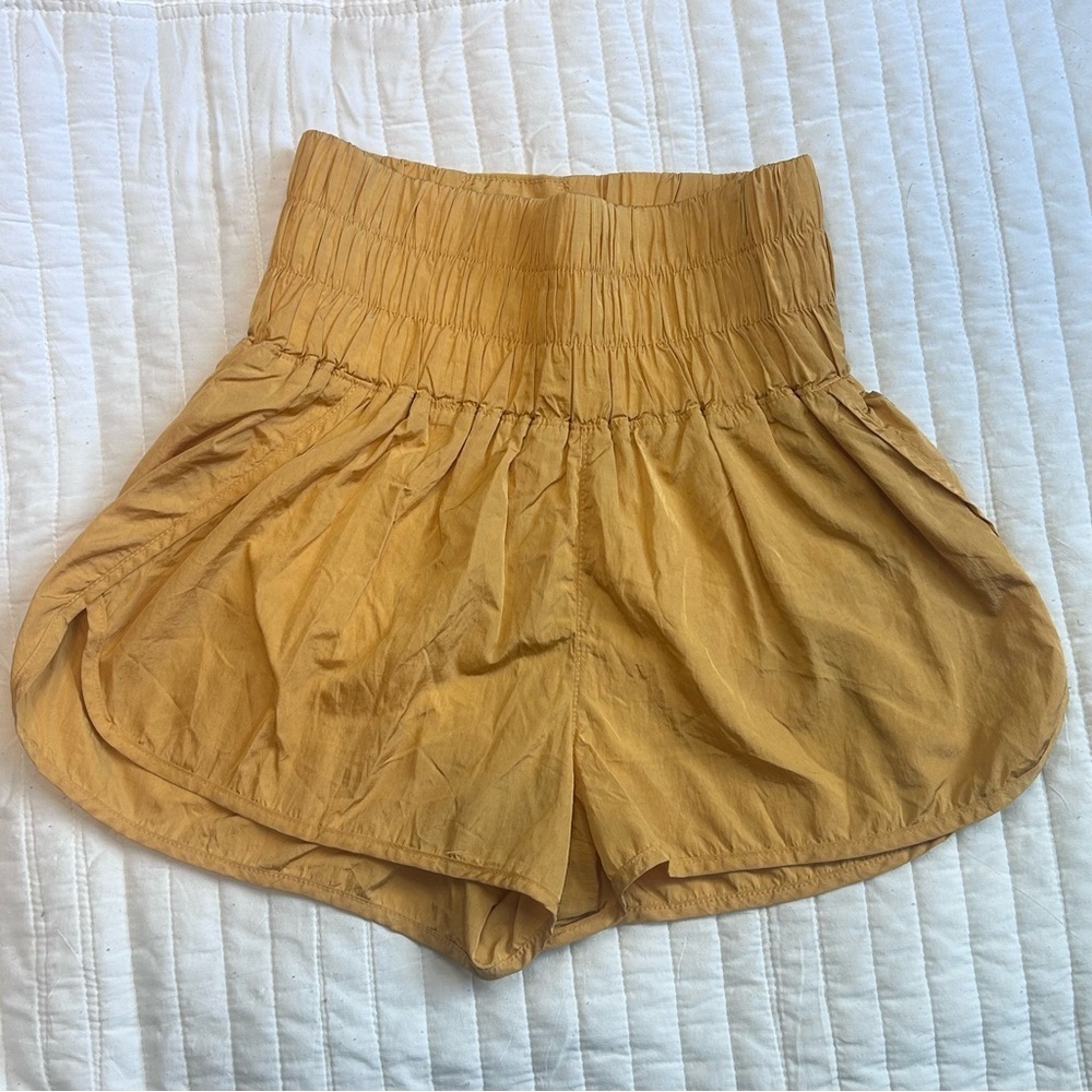 FP MOVEMENT. Free People. High waist short. Medium.